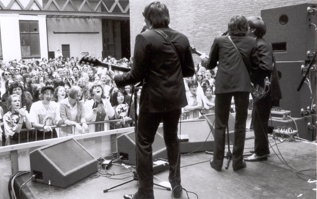 THE BEATS - Cavern Liverpool outside 1997